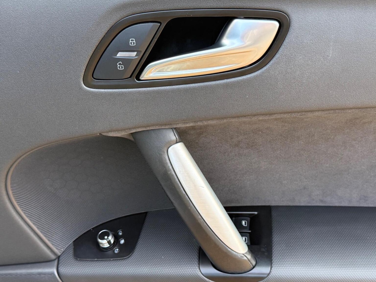 Used Audi TT 2012 for sale - 76687216: Photo 45