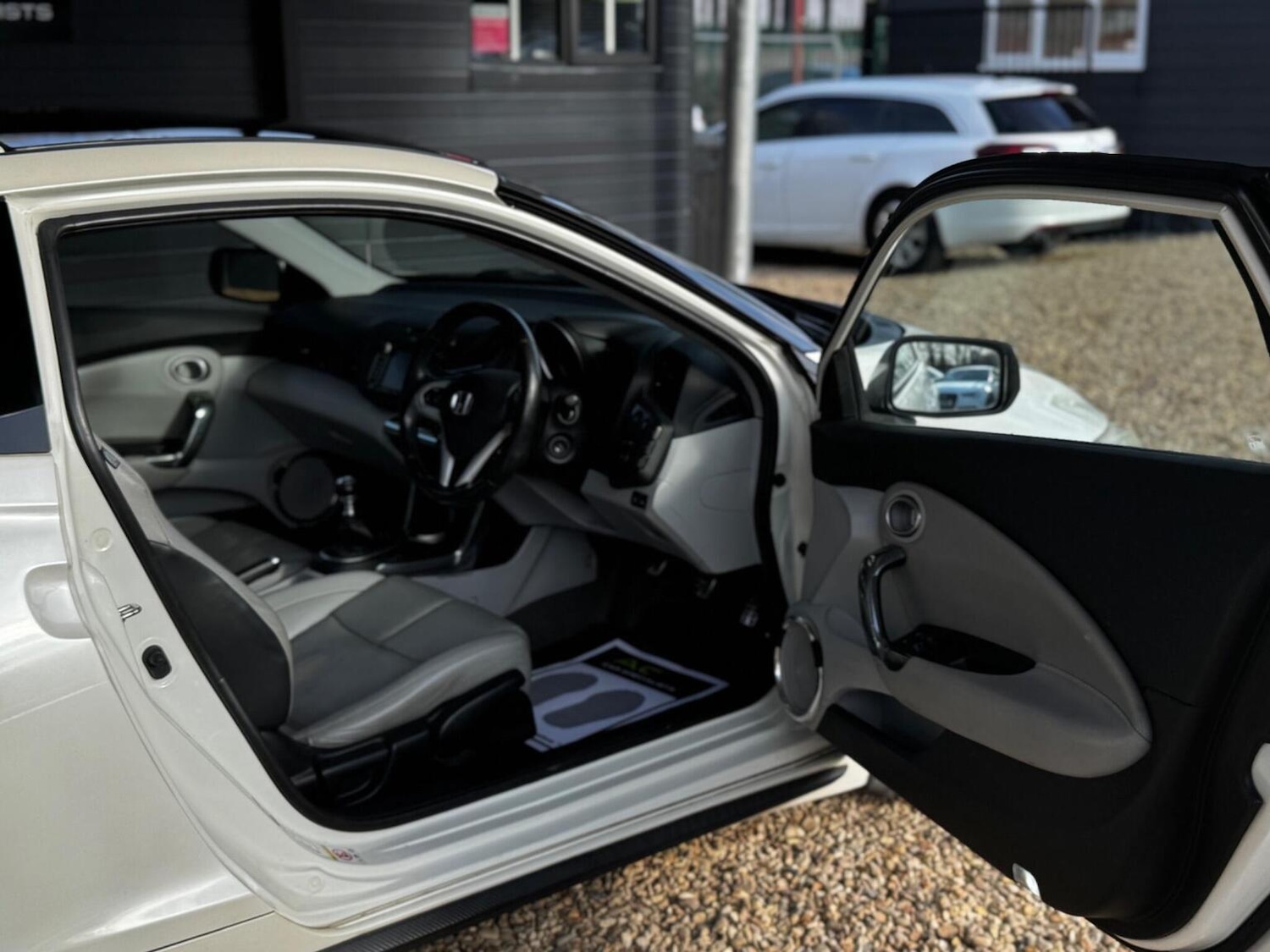 Used Honda CR-Z 2010 for sale - 77880990: Photo 13