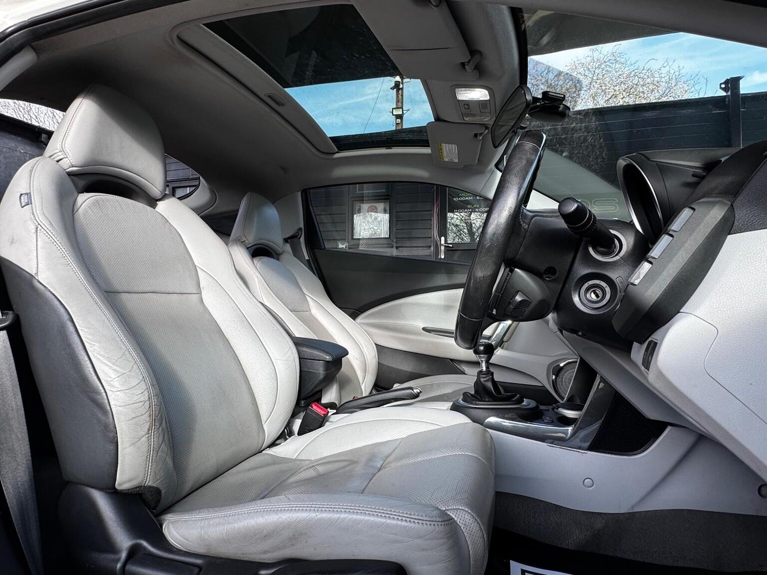 Used Honda CR-Z 2010 for sale - 77880990: Photo 2