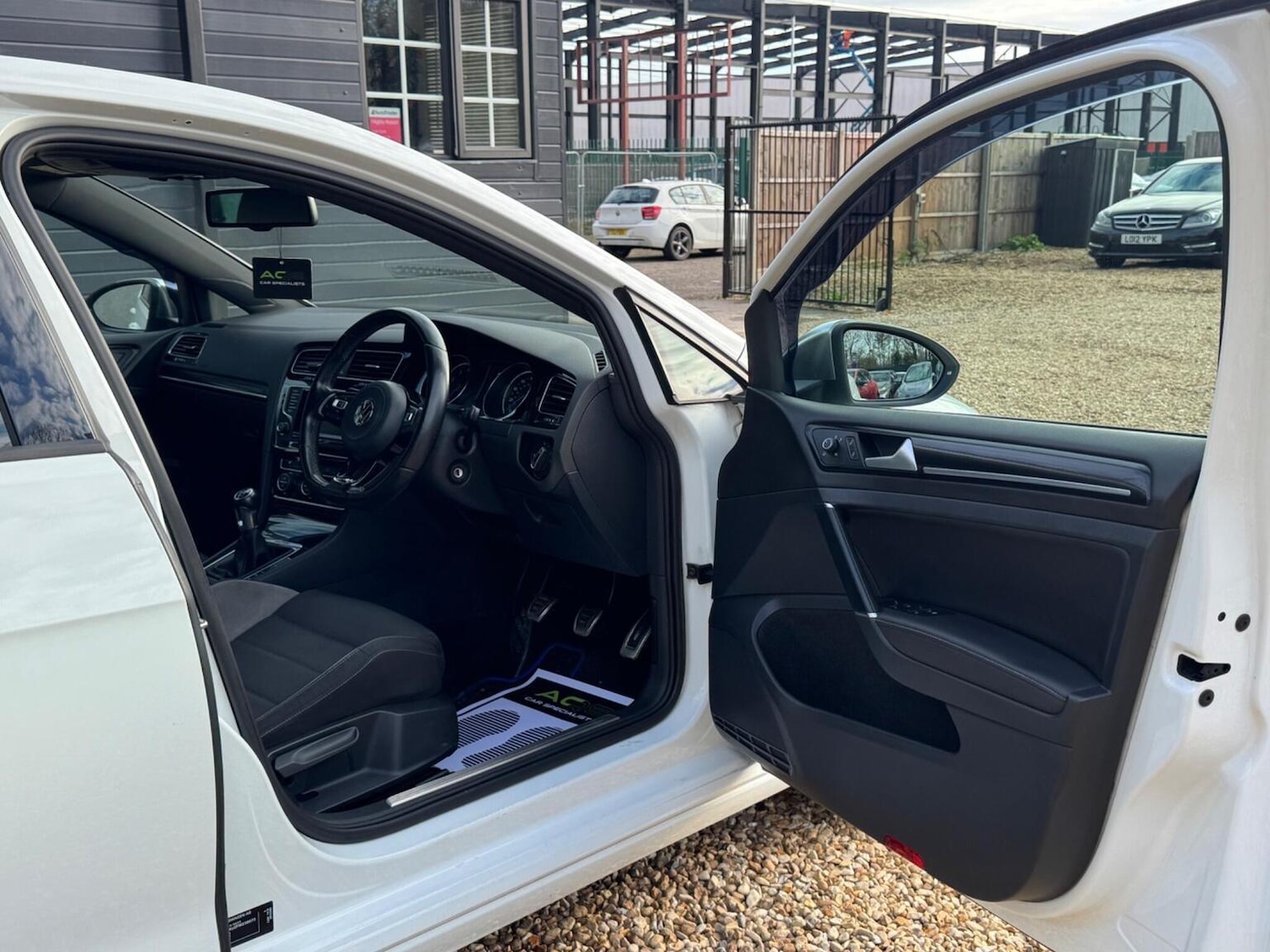 Used Volkswagen Golf 2015 for sale - 76618628: Photo 19