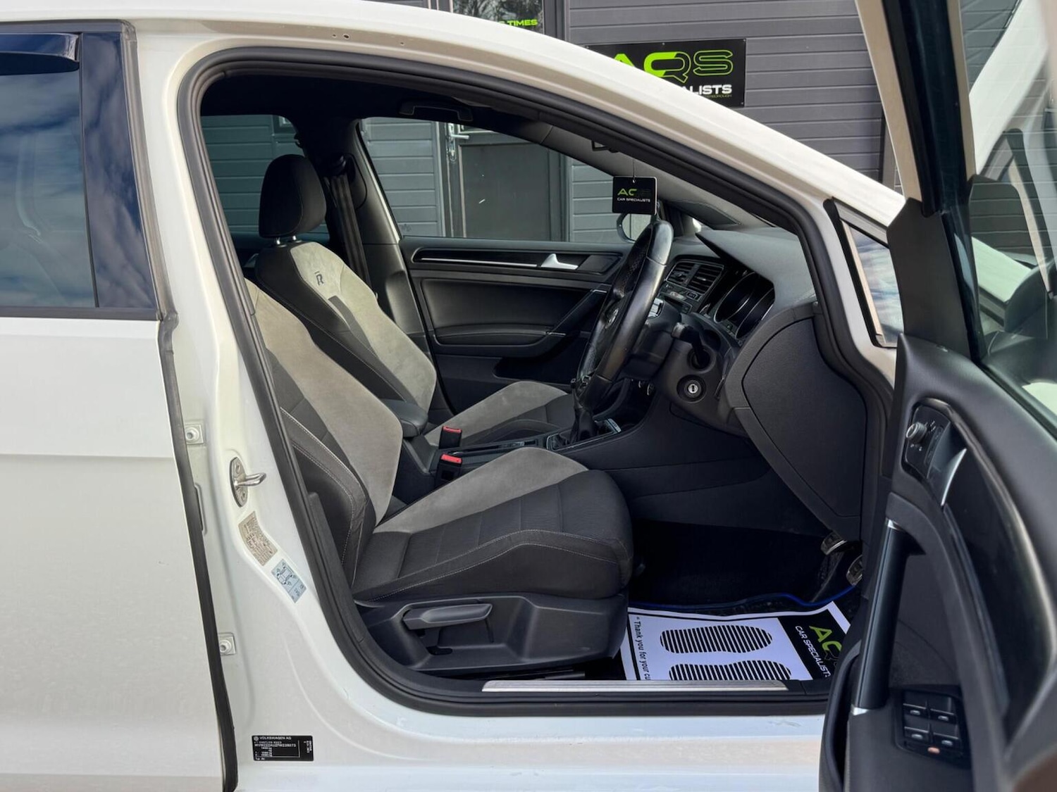 Used Volkswagen Golf 2015 for sale - 76618628: Photo 20