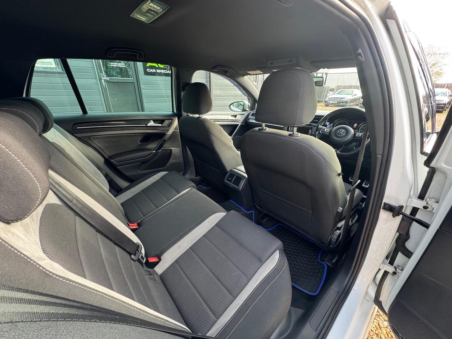 Used Volkswagen Golf 2015 for sale - 76618628: Photo 26