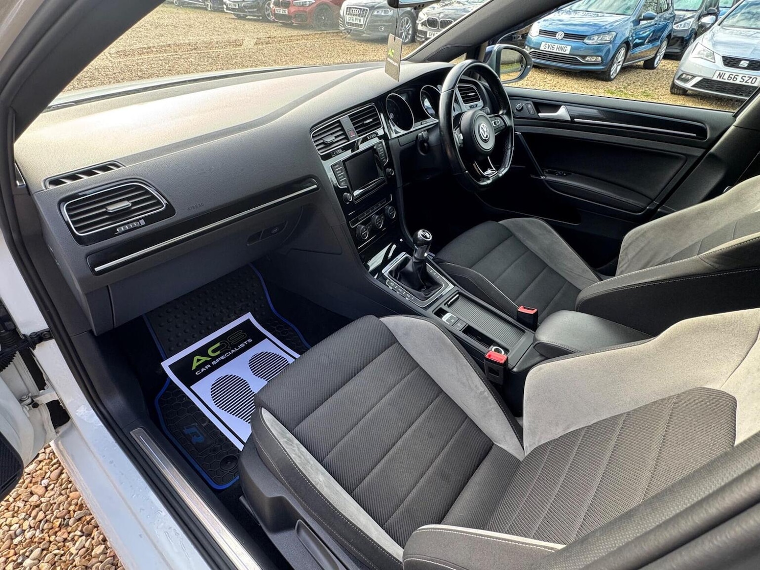 Used Volkswagen Golf 2015 for sale - 76618628: Photo 38