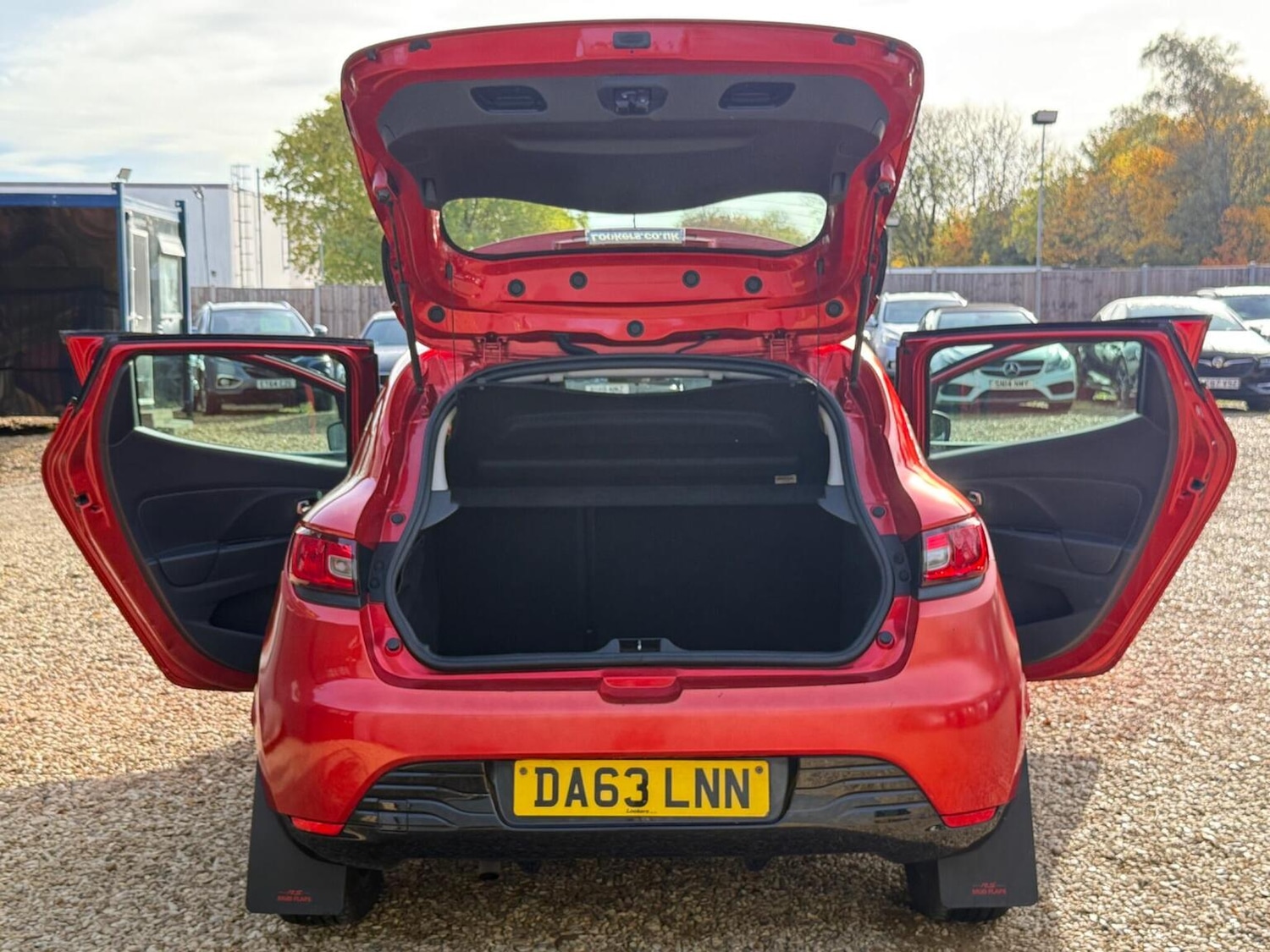 Used Renault Clio 2013 for sale - 76430951: Photo 27