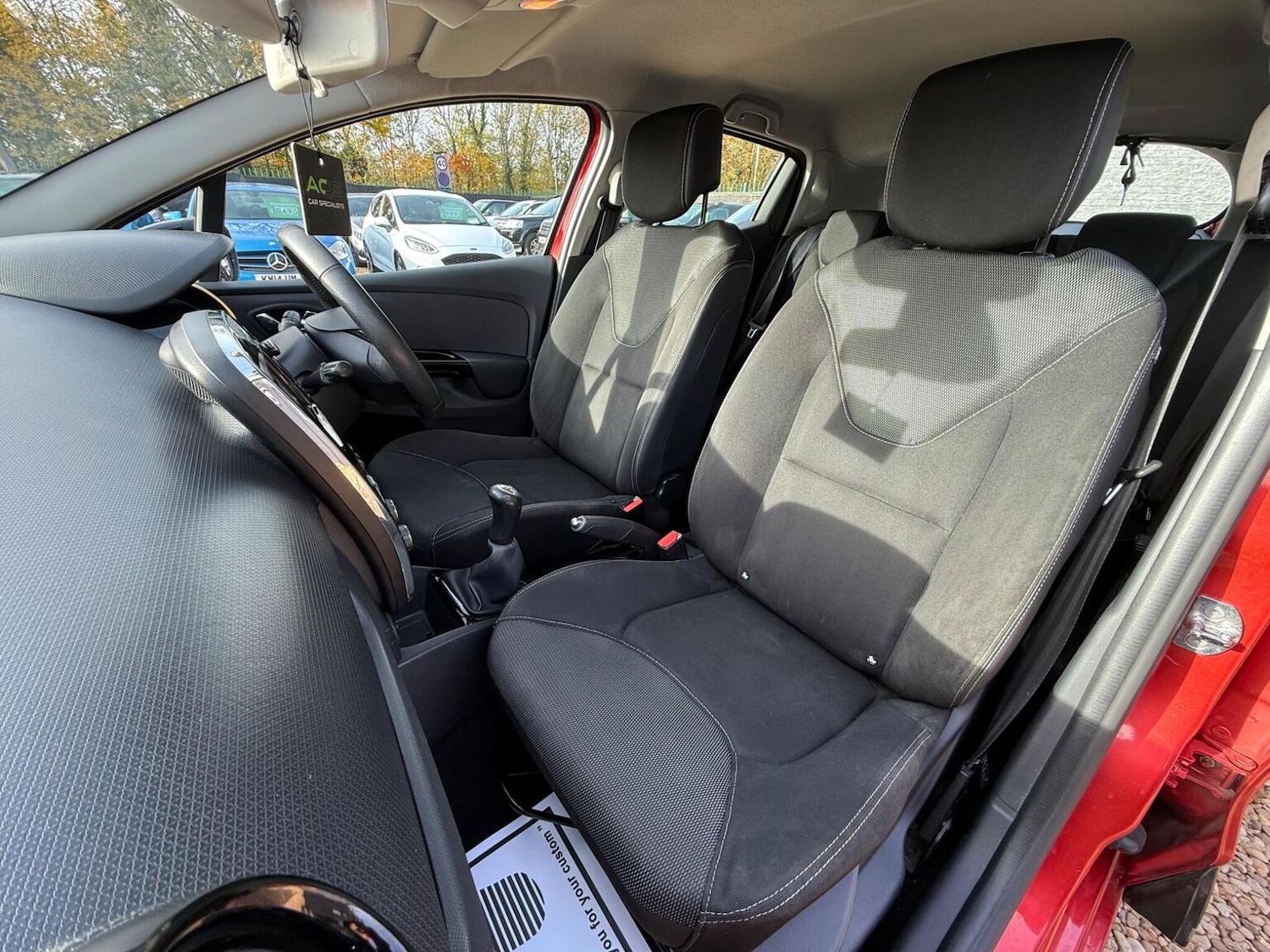 Used Renault Clio 2013 for sale - 76430951: Photo 35