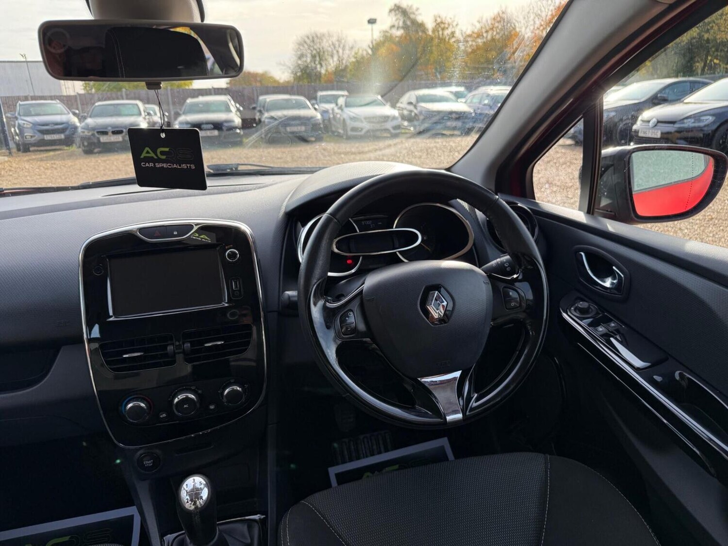 Used Renault Clio 2013 for sale - 76430951: Photo 38