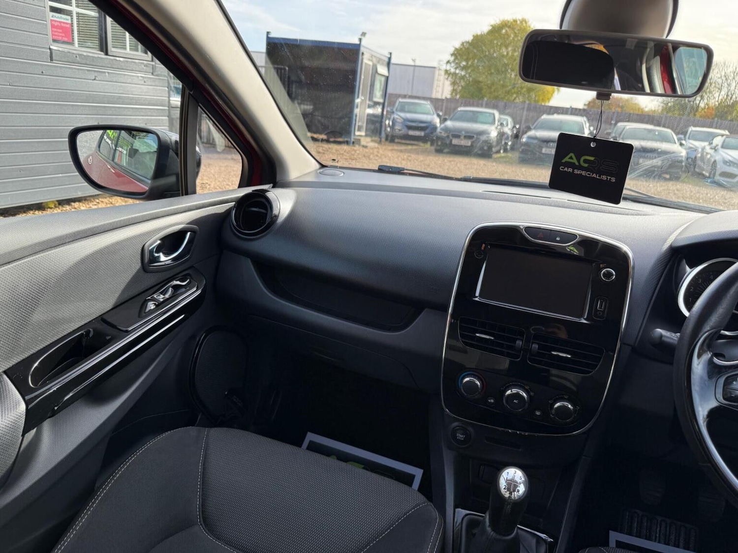 Used Renault Clio 2013 for sale - 76430951: Photo 39