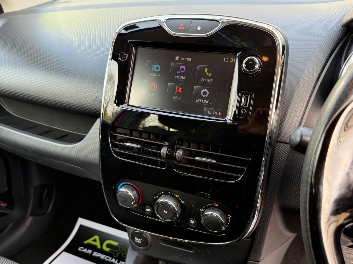 Used Renault Clio 2013 for sale - 76430951: Photo 41