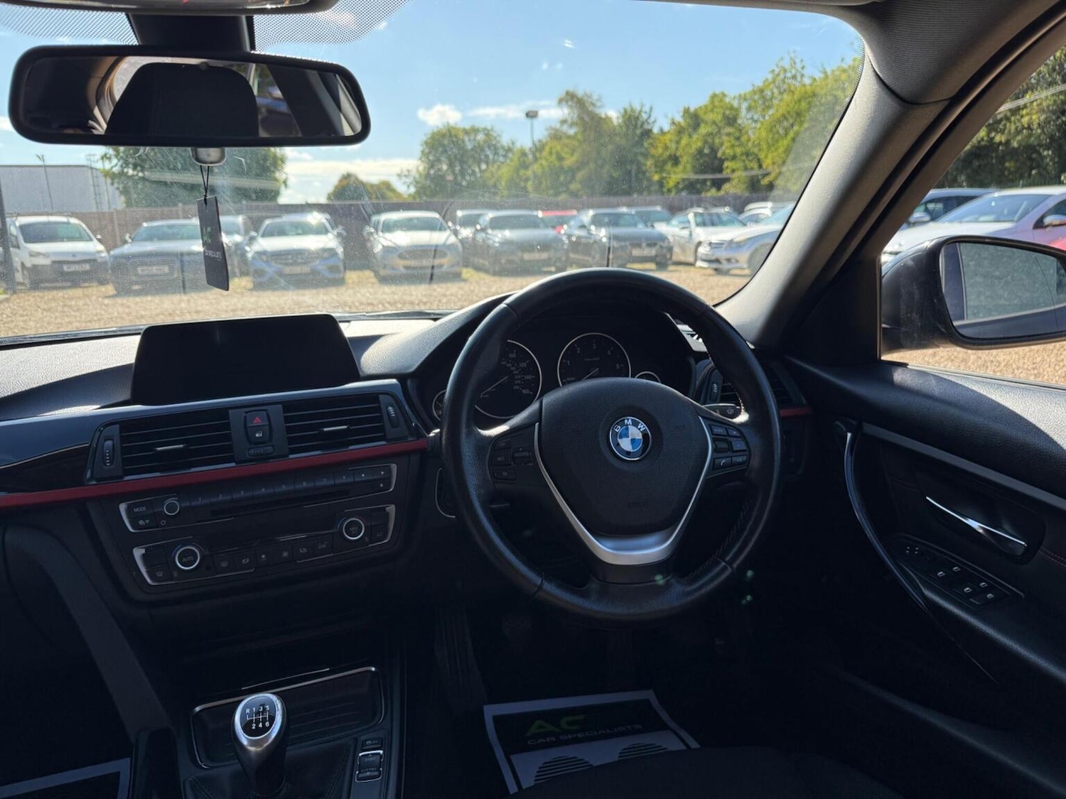 Used BMW 3 Series 2015 for sale - 76070367: Photo 39