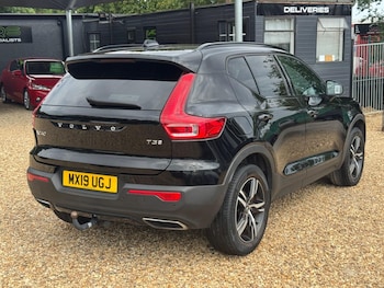 Used Volvo XC40 2019 for sale - 79365880: Photo