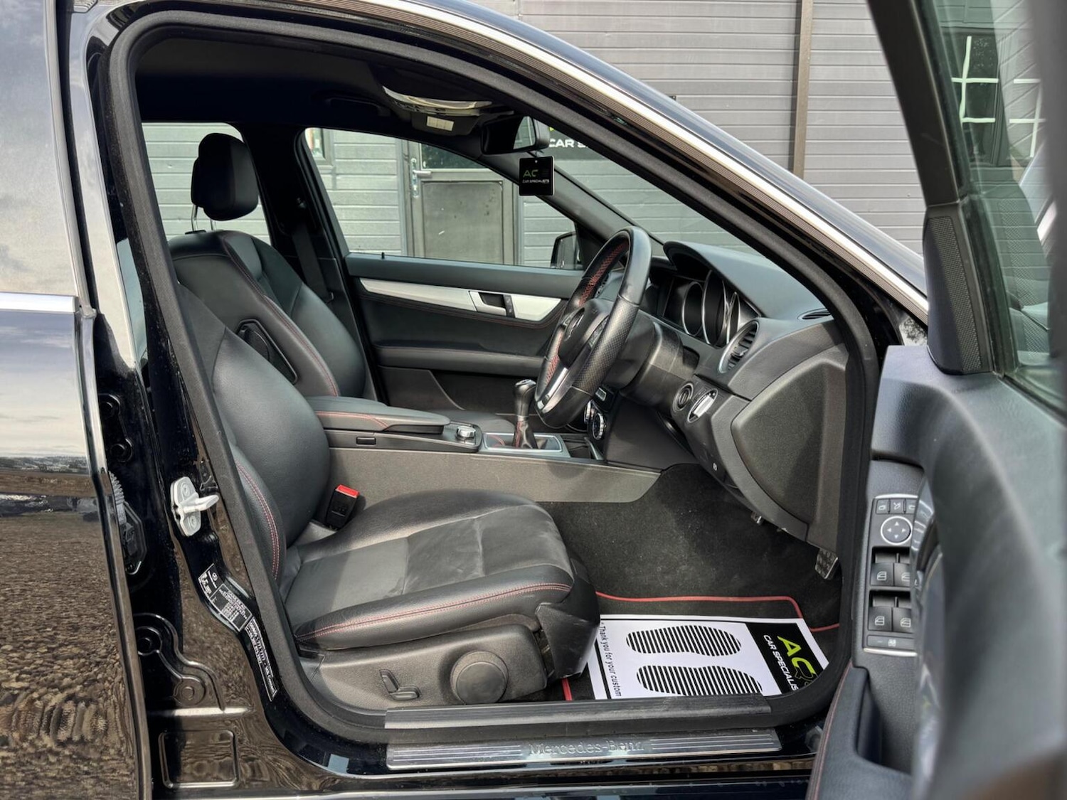 Used Mercedes-Benz C Class 2012 for sale - 77482271: Photo 20