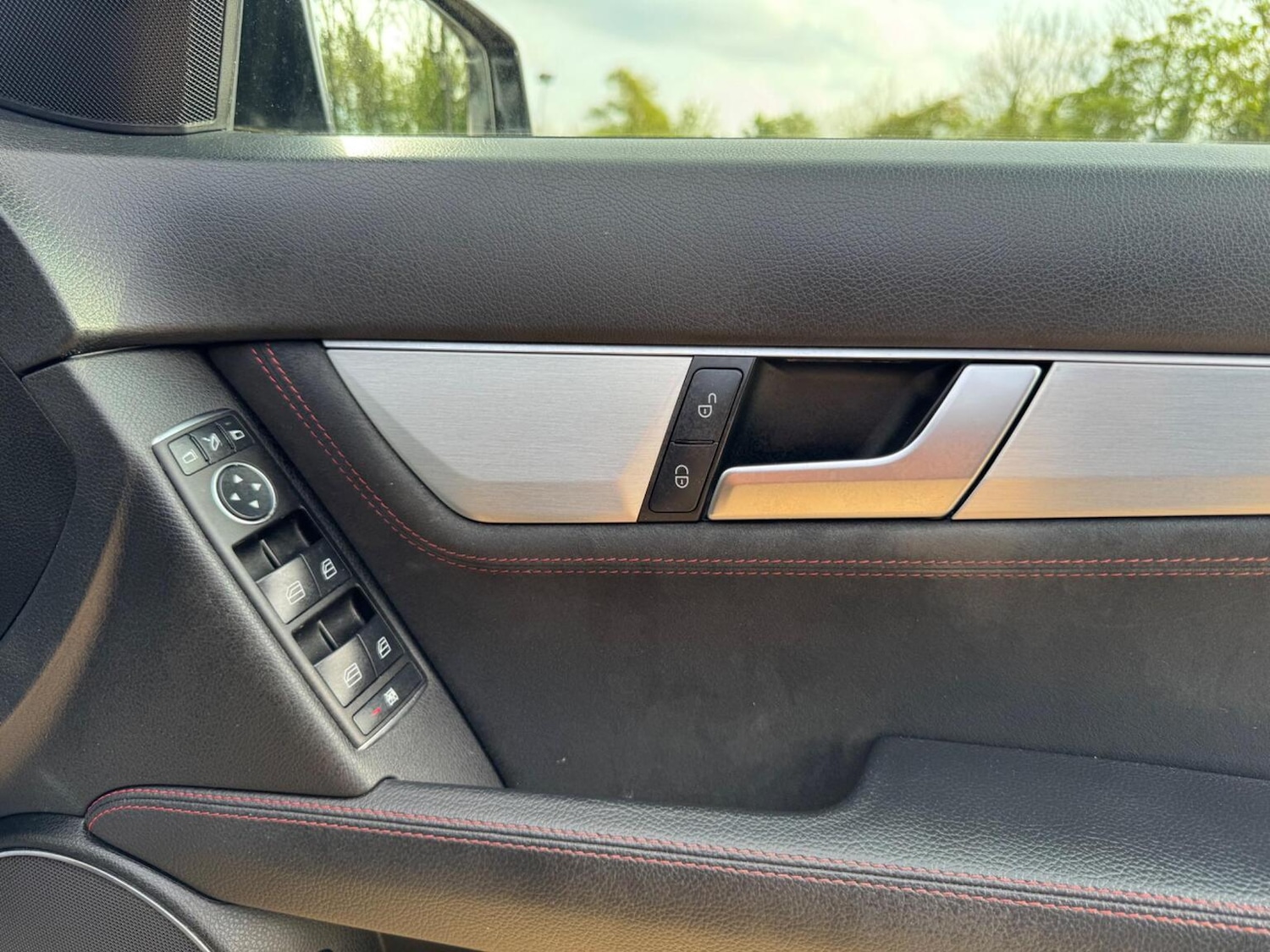 Used Mercedes-Benz C Class 2012 for sale - 77482271: Photo 41