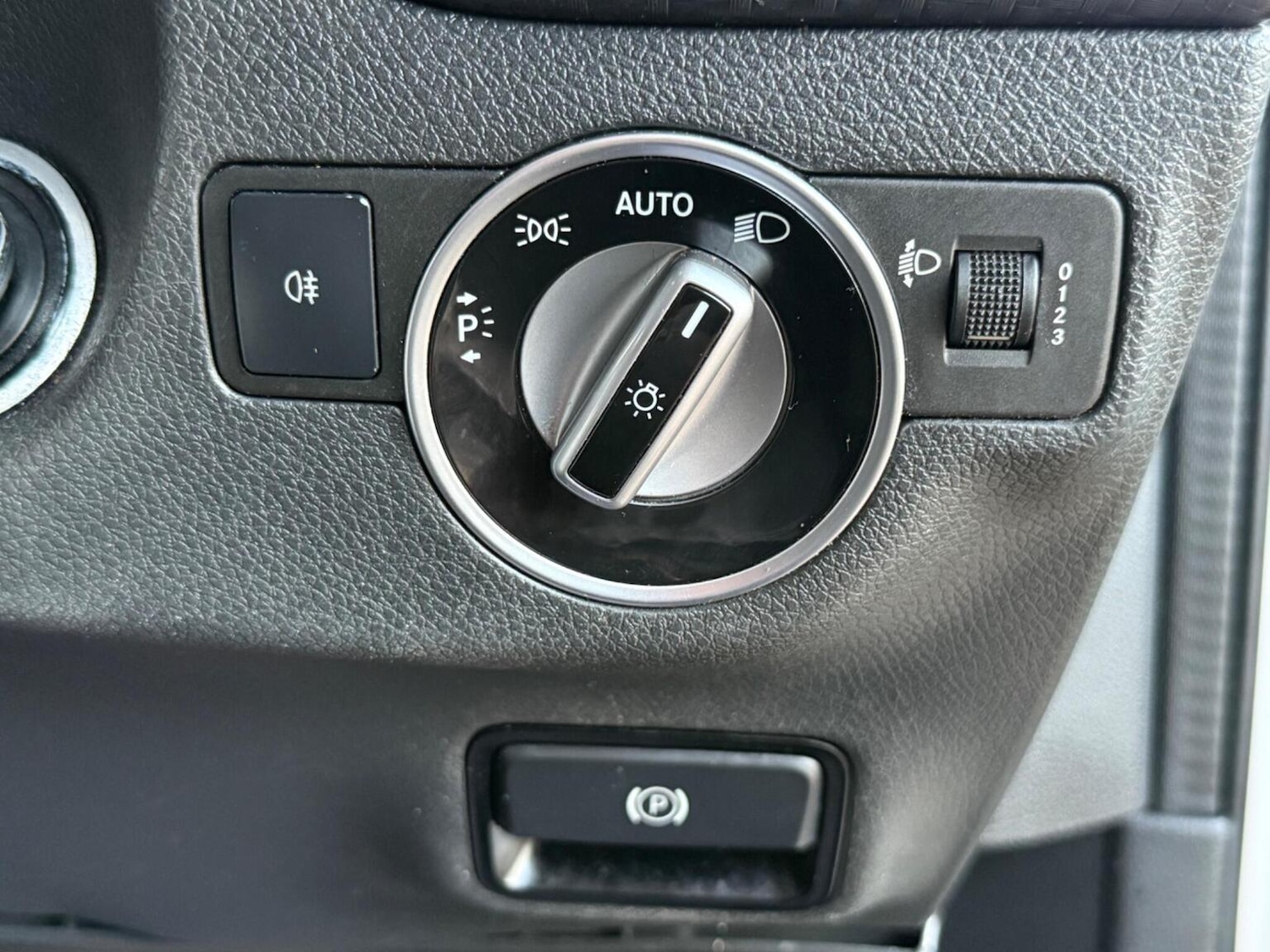 Used Mercedes-Benz A-Class 2017 for sale - 77014849: Photo 47