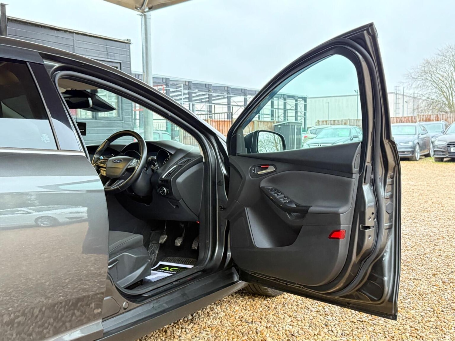 Used Ford Focus 2017 for sale - 76830360: Photo 20