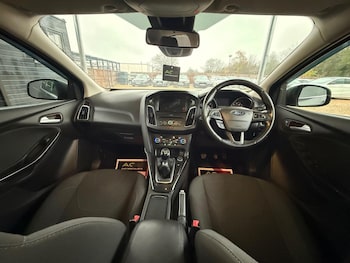 Used Ford Focus 2017 for sale - 76830360: Photo