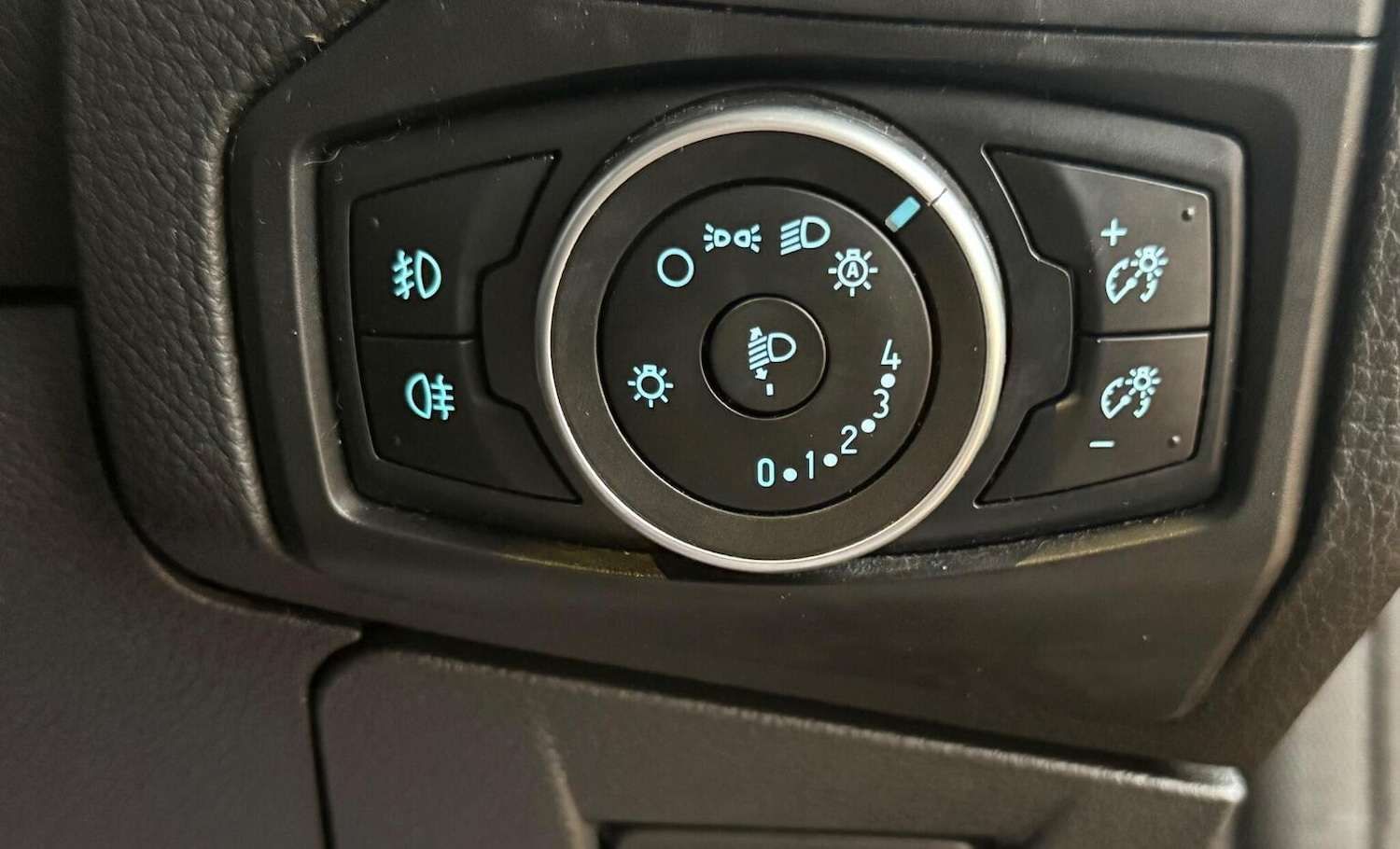 Used Ford Focus 2017 for sale - 76830360: Photo 46