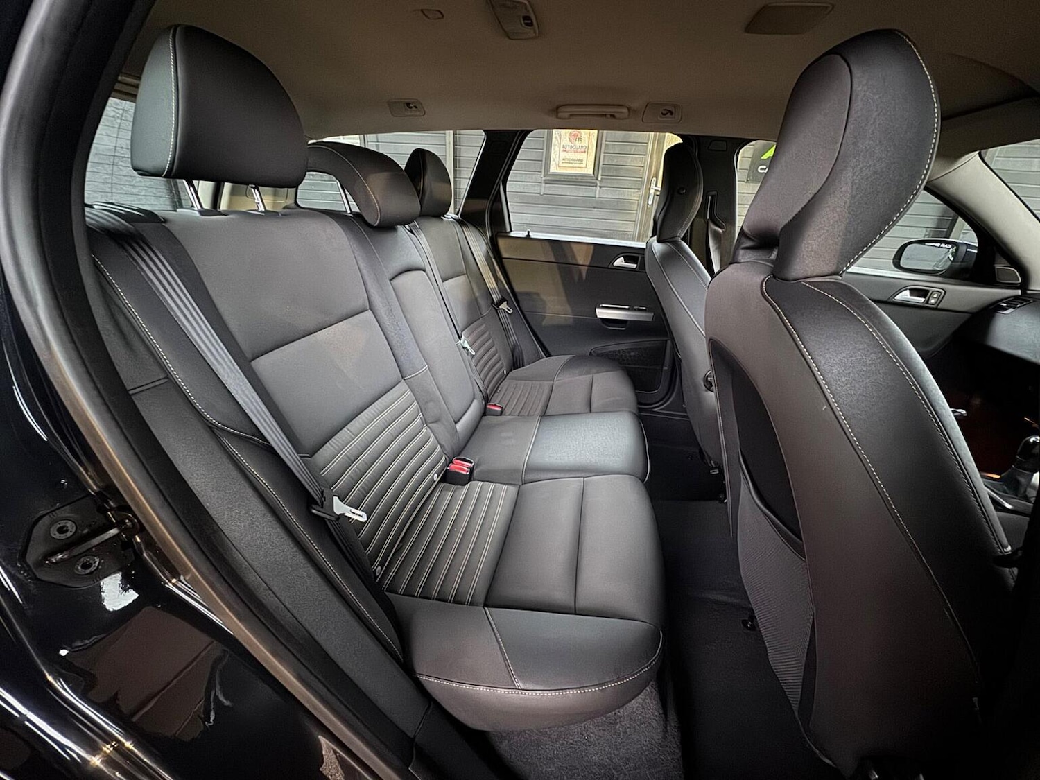 Used Volvo V50 2009 for sale - 77482281: Photo 17