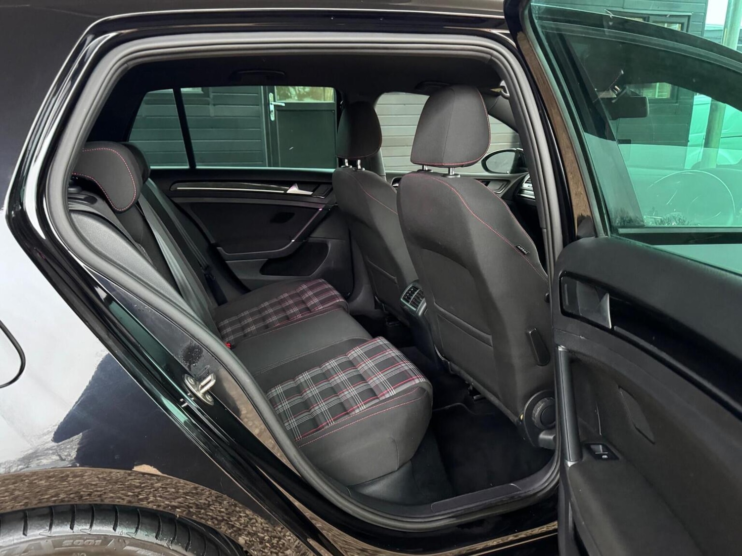 Used Volkswagen Golf 2015 for sale - 77385260: Photo 31