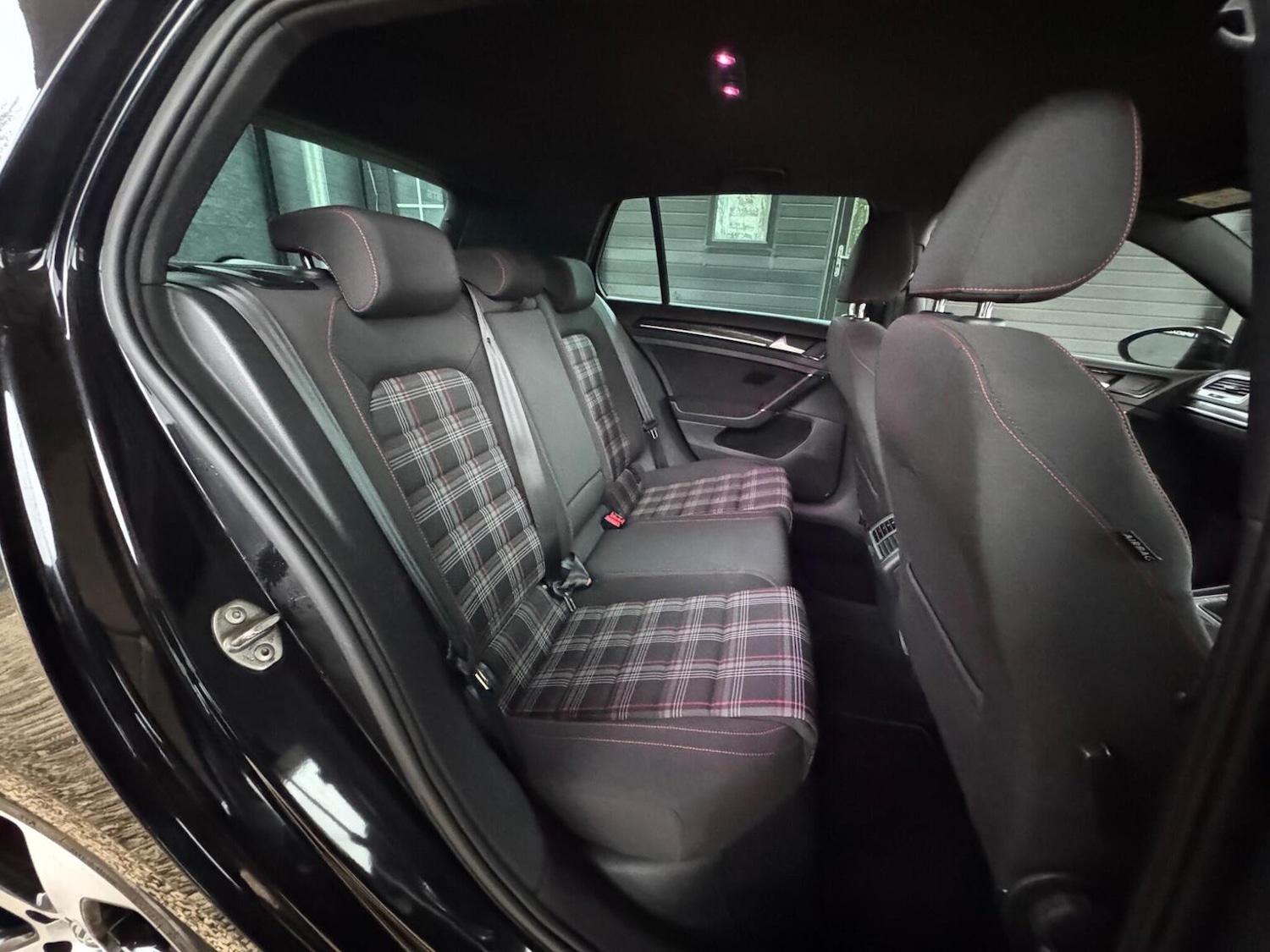 Used Volkswagen Golf 2015 for sale - 77385260: Photo 32