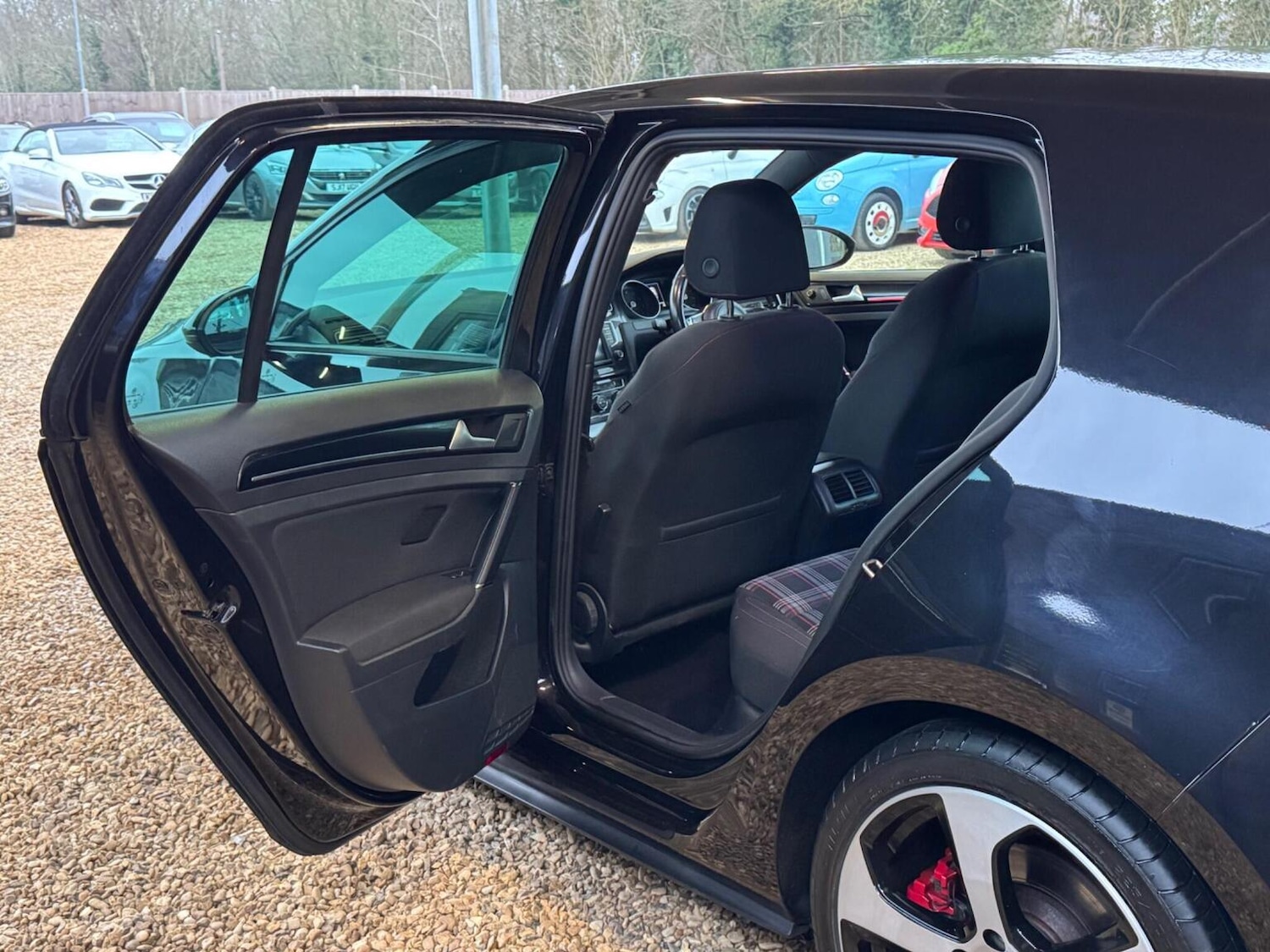 Used Volkswagen Golf 2015 for sale - 77385260: Photo 37