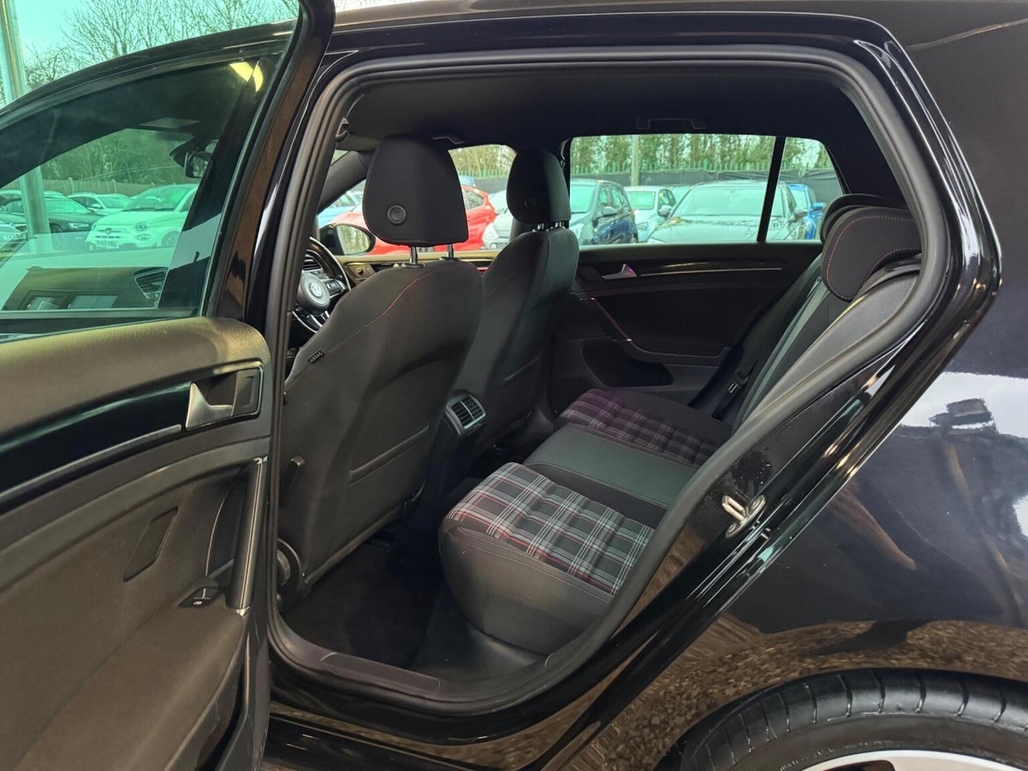 Used Volkswagen Golf 2015 for sale - 77385260: Photo 38