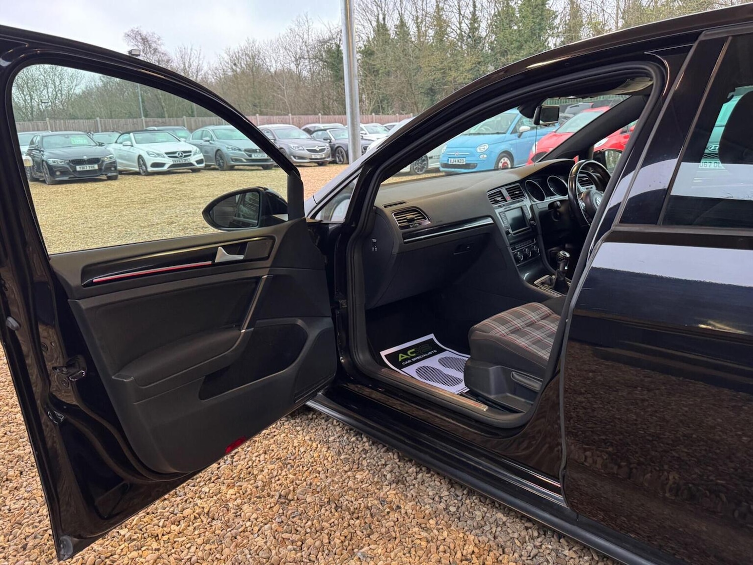 Used Volkswagen Golf 2015 for sale - 77385260: Photo 41