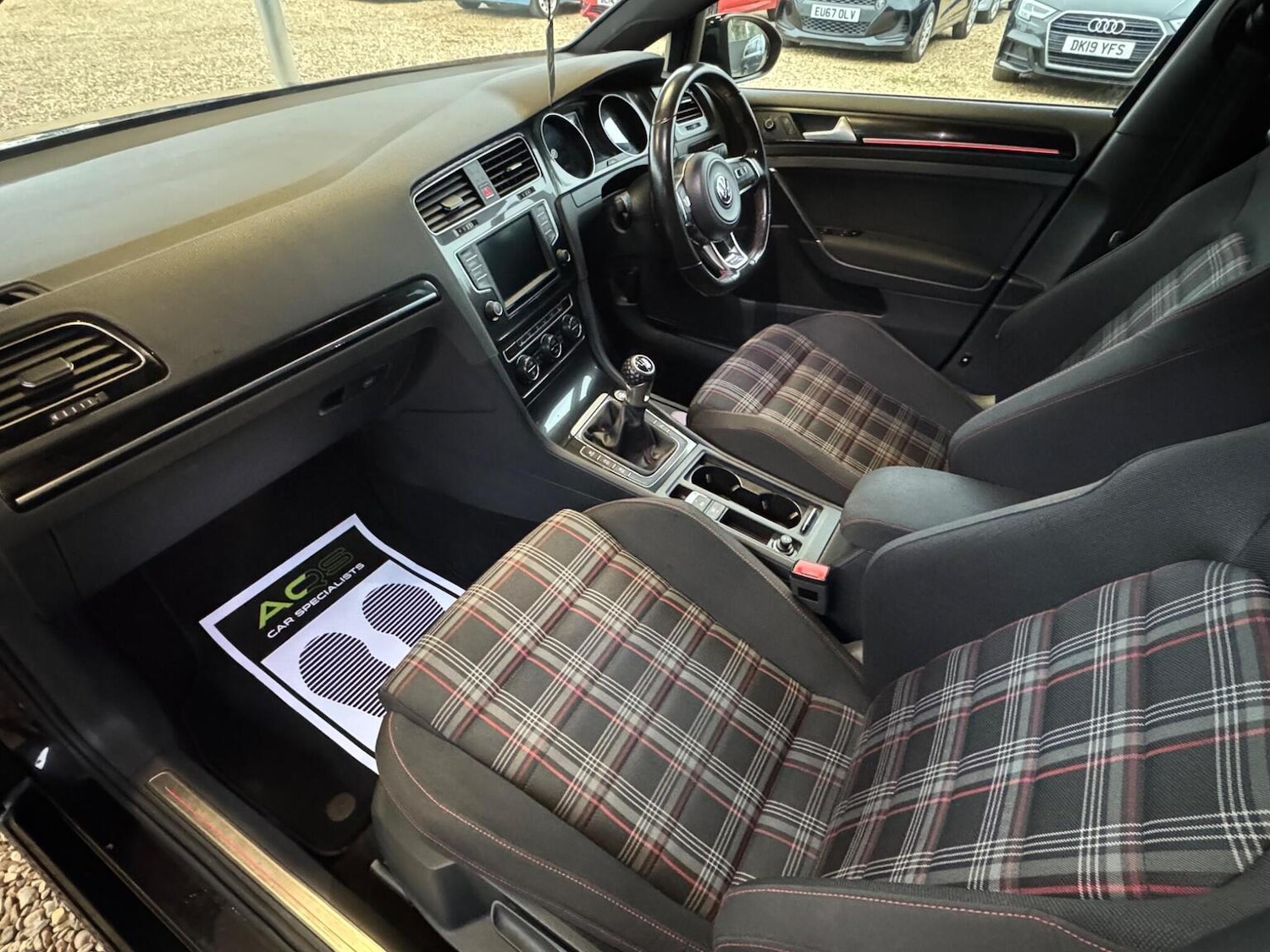 Used Volkswagen Golf 2015 for sale - 77385260: Photo 44