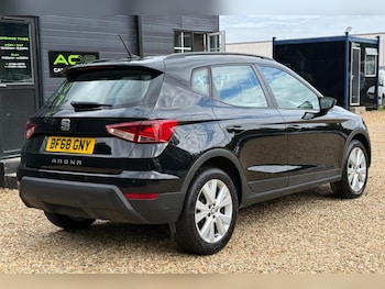 Used SEAT Arona 2018 for sale - 75881621: Photo