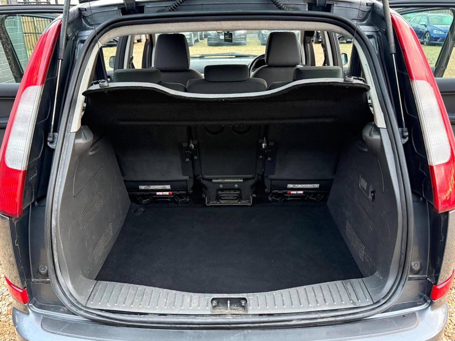 Used Ford Focus C-Max 2004 for sale - 76618617: Photo 28