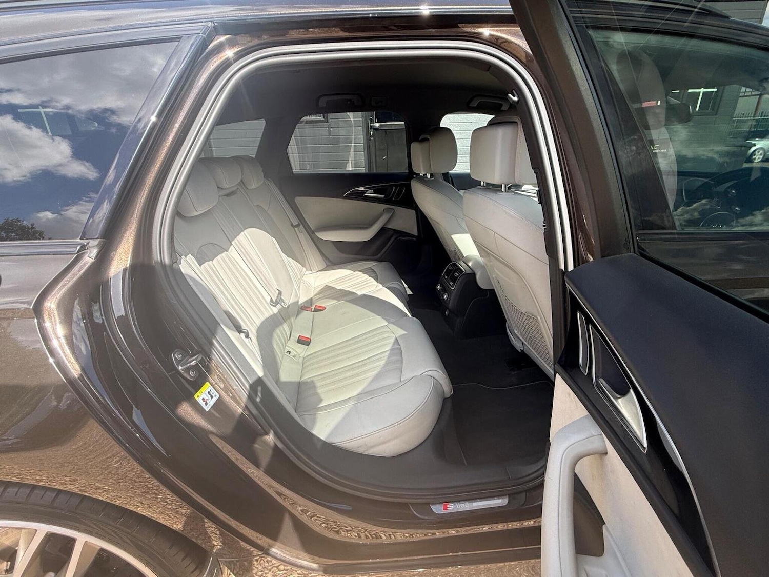 Vehicle 25