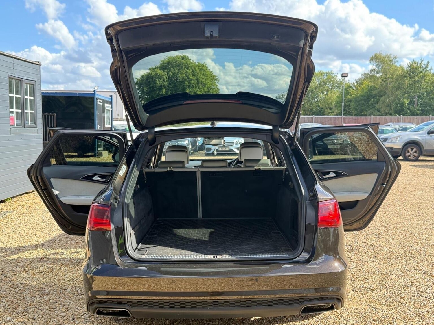 Vehicle 28