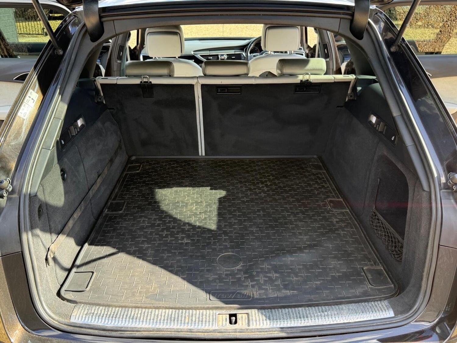Vehicle 29