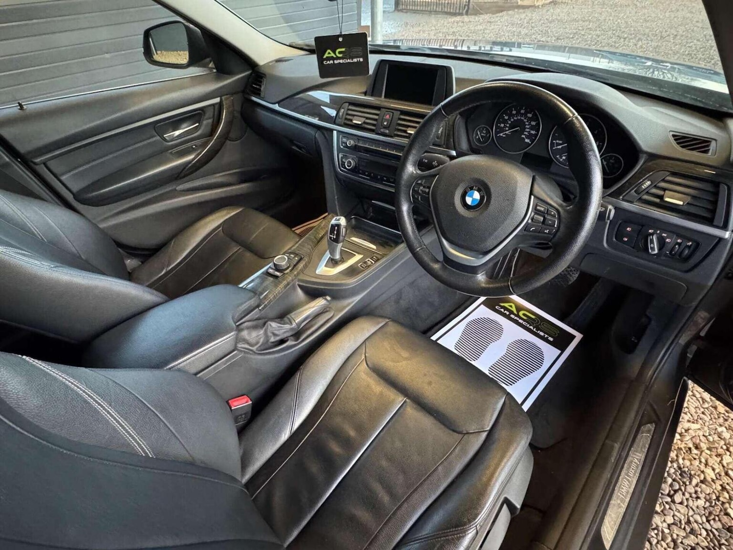 Used BMW 3 Series 2012 for sale - 77572745: Photo 2