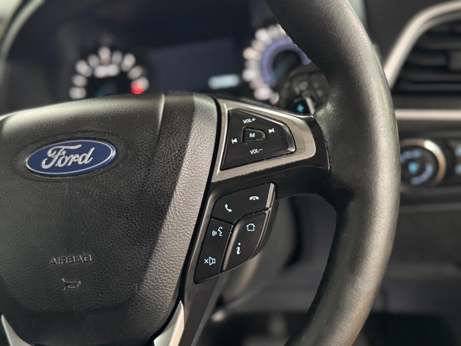 Used Ford Galaxy 2018 for sale - 77357317: Photo 38