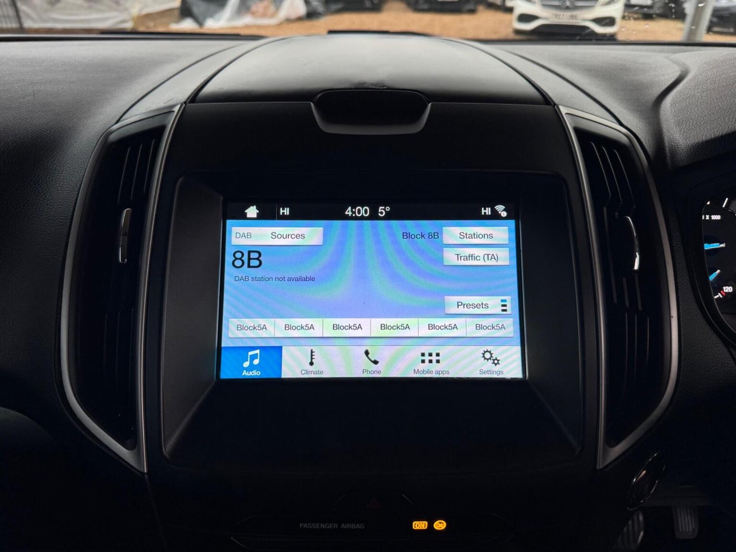 Used Ford Galaxy 2018 for sale - 77357317: Photo 42