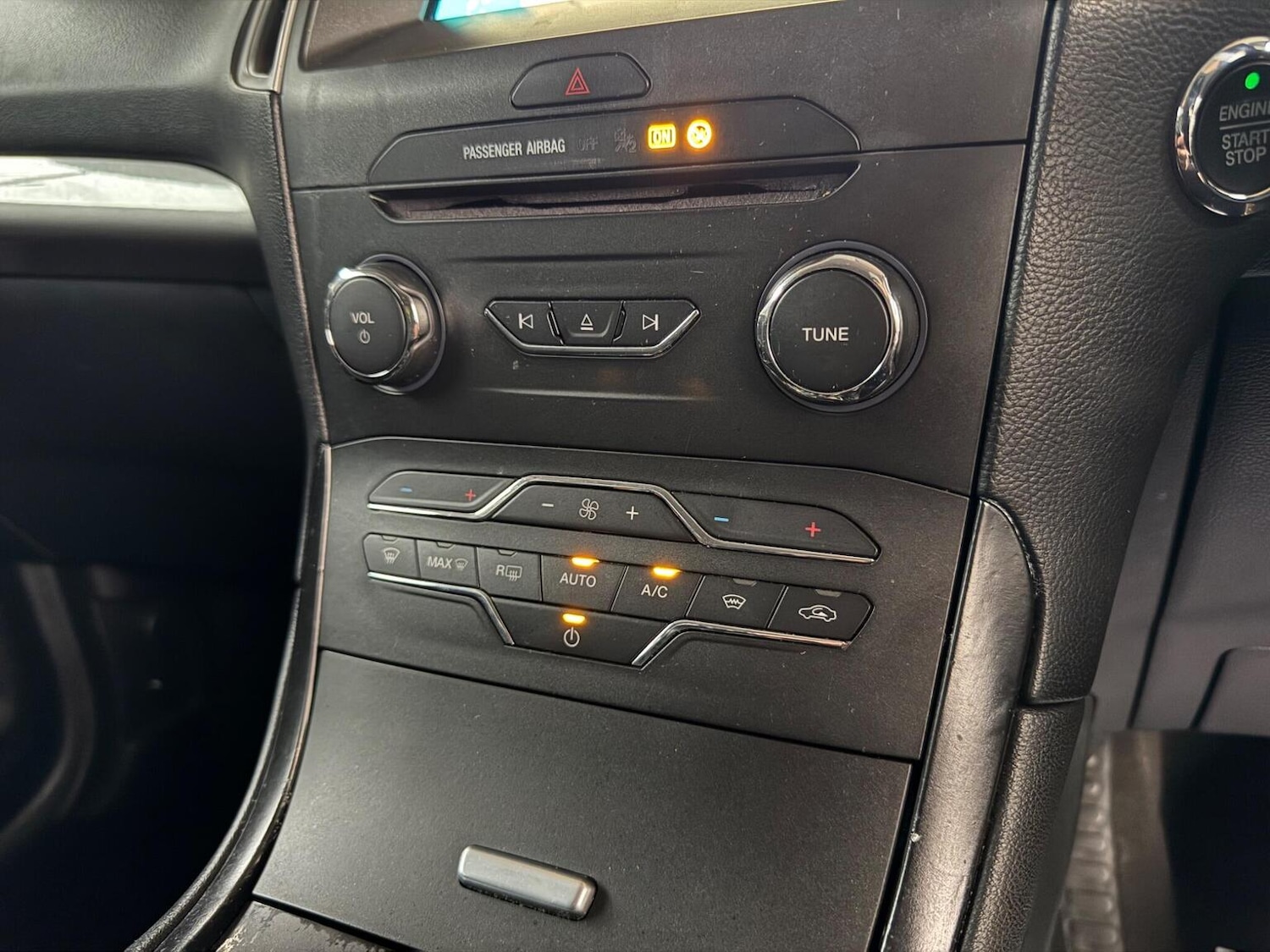 Used Ford Galaxy 2018 for sale - 77357317: Photo 43