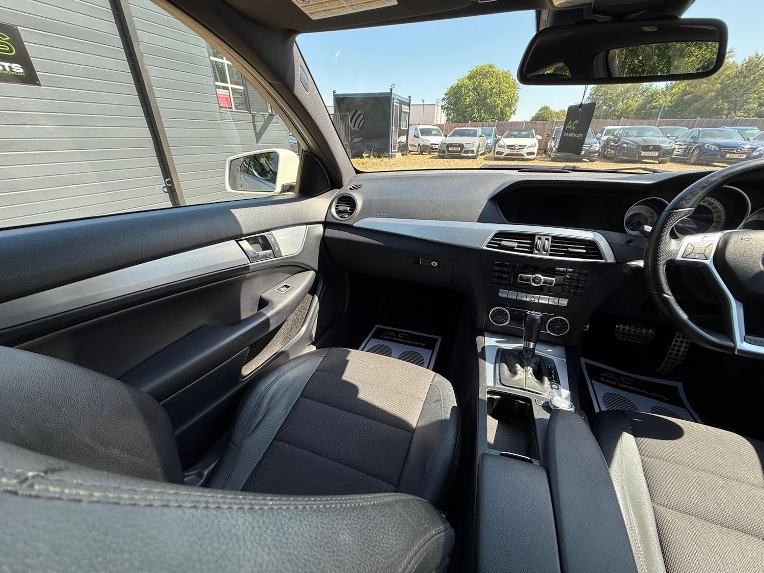 Used Mercedes-Benz C Class 2011 for sale - 76605668: Photo 31