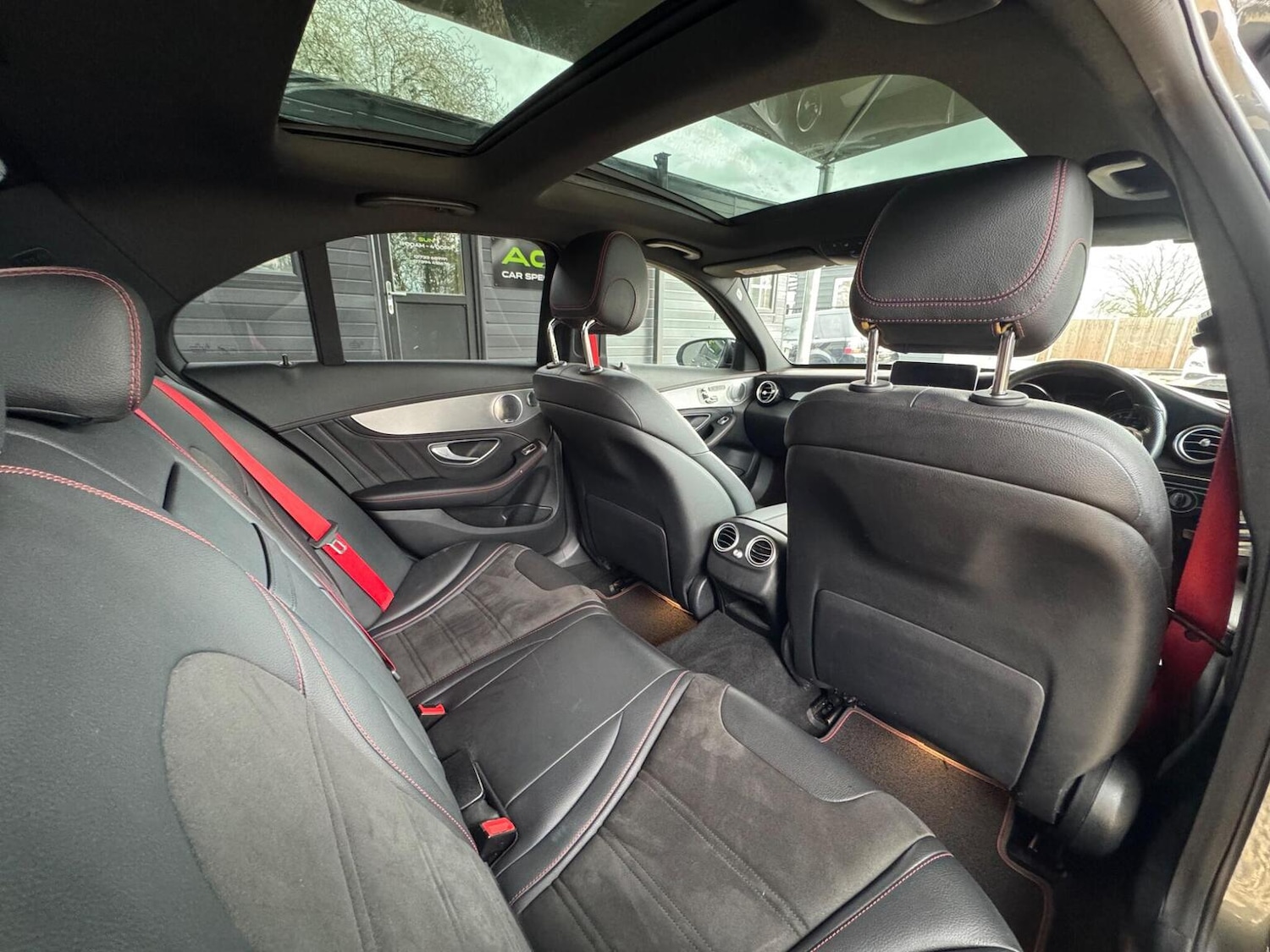 Used Mercedes-Benz C Class 2018 for sale - 77729573: Photo 30