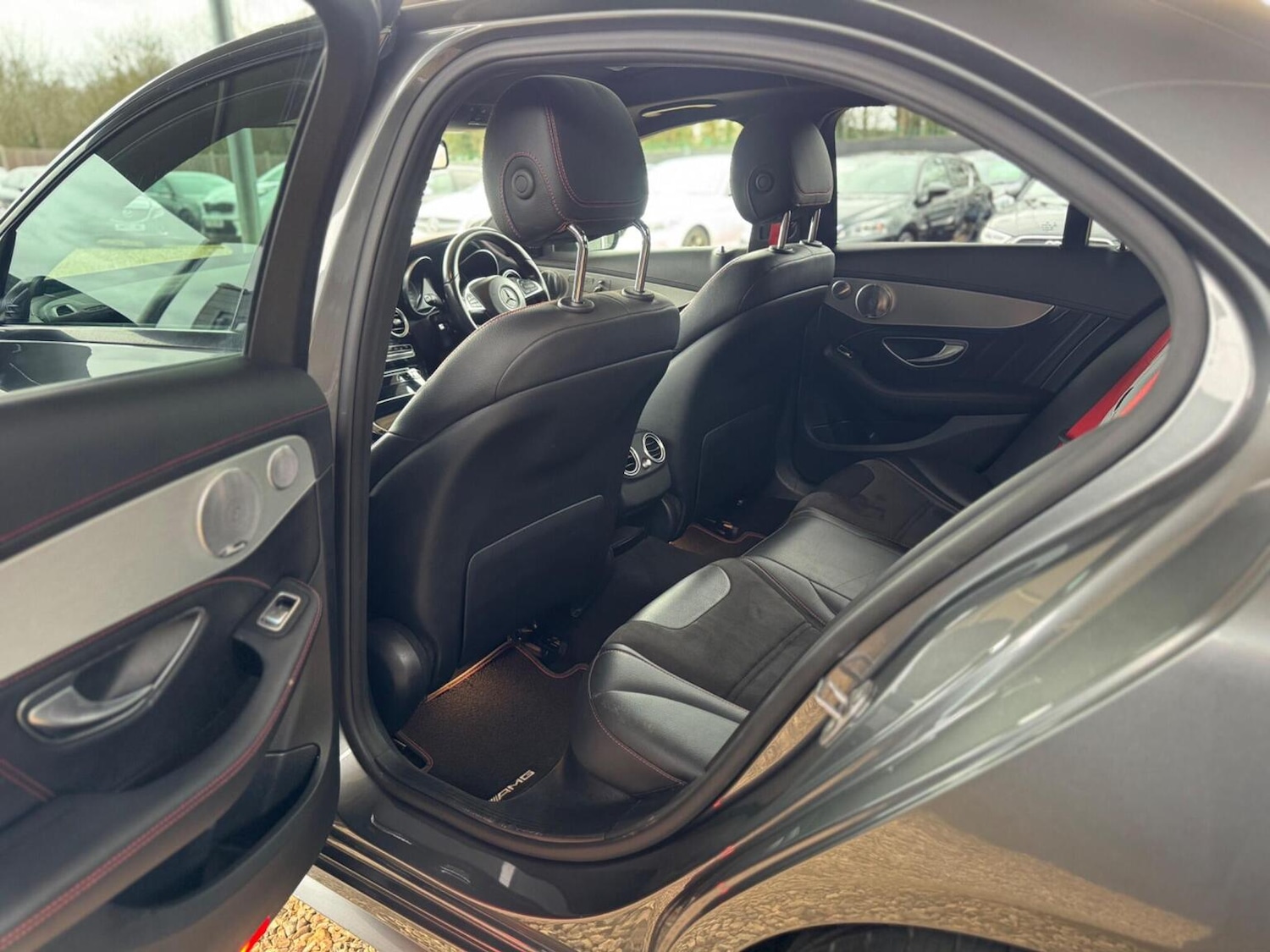 Used Mercedes-Benz C Class 2018 for sale - 77729573: Photo 31