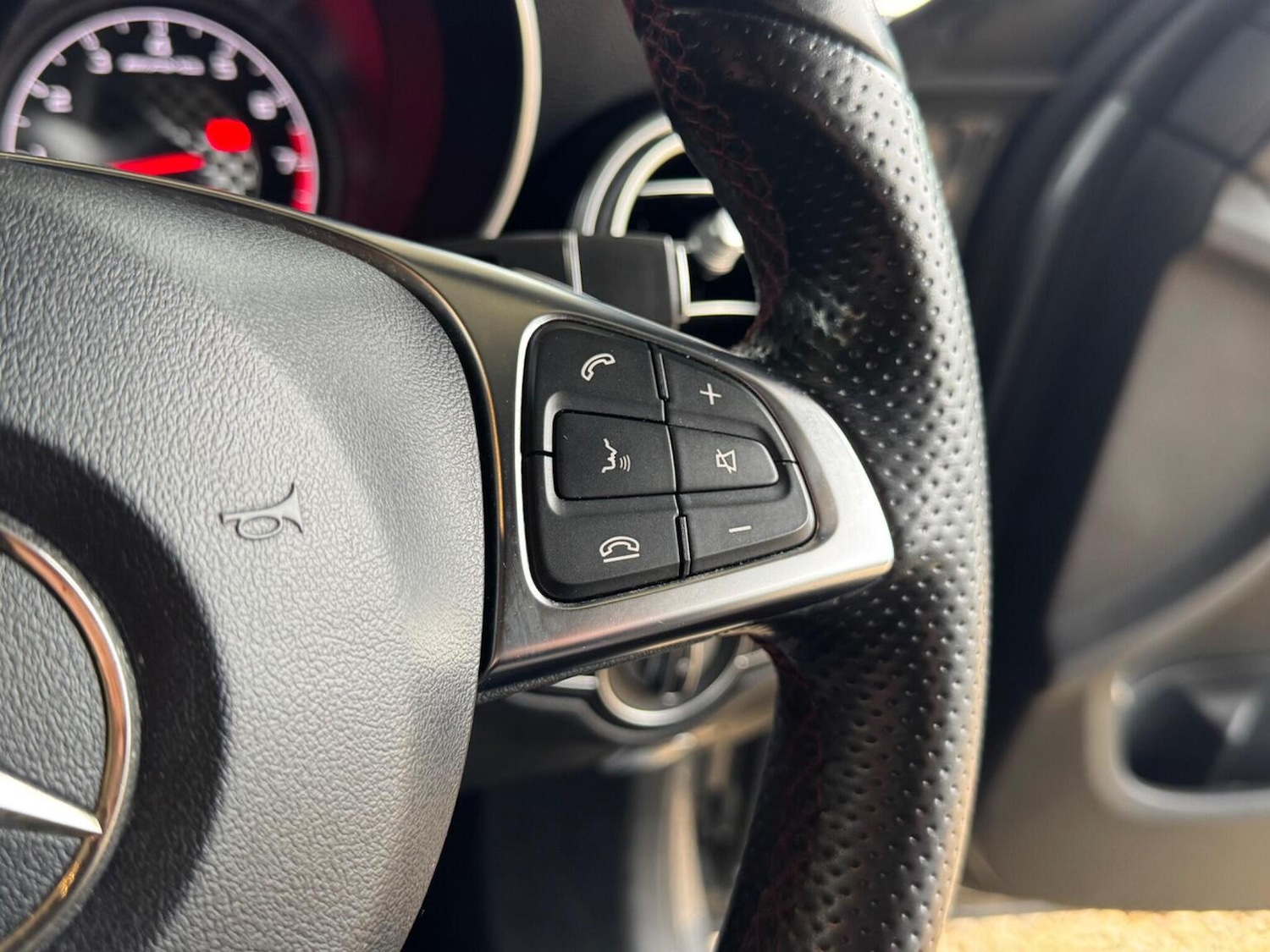 Used Mercedes-Benz C Class 2018 for sale - 77729573: Photo 39