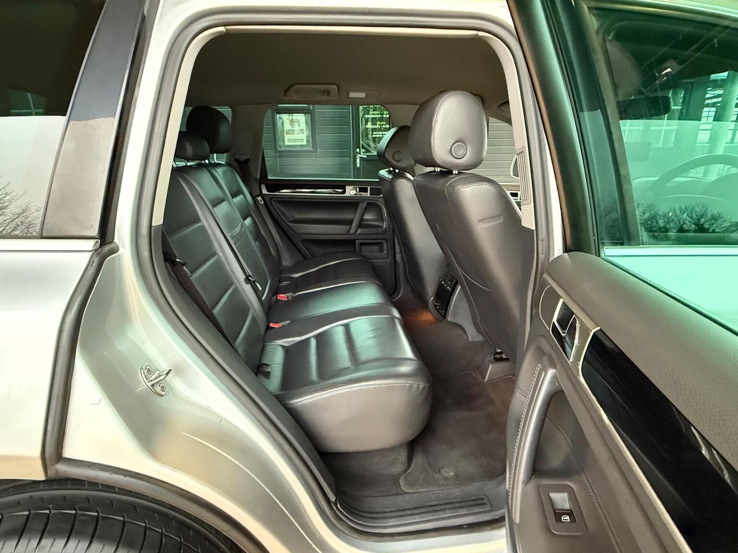 Used Volkswagen Touareg 2009 for sale - 77245289: Photo 24