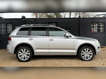 Used Volkswagen Touareg 2009 for sale - 77245289: Photo