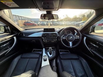 Used BMW 3 Series 2017 for sale - 76618786: Photo