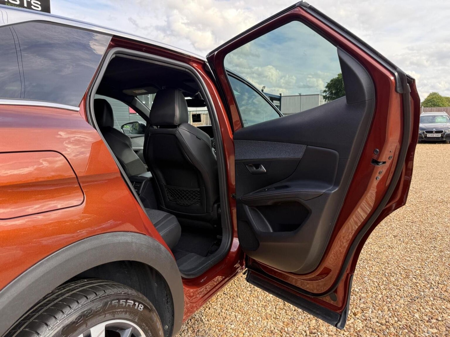 Used Peugeot 3008 2017 for sale - 76793078: Photo 24