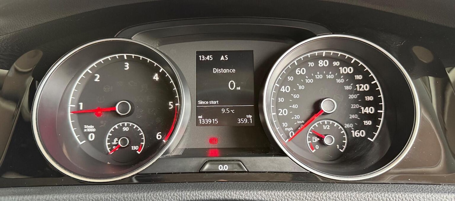 Used Volkswagen Golf 2013 for sale - 77107624: Photo 38