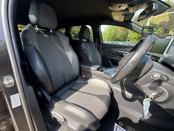 Used Peugeot 3008 2017 for sale - 79611276: Photo