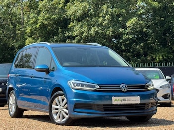 Used Volkswagen Touran 2017 for sale - 79173660: Photo