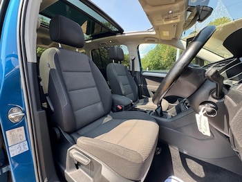 Used Volkswagen Touran 2017 for sale - 79173660: Photo