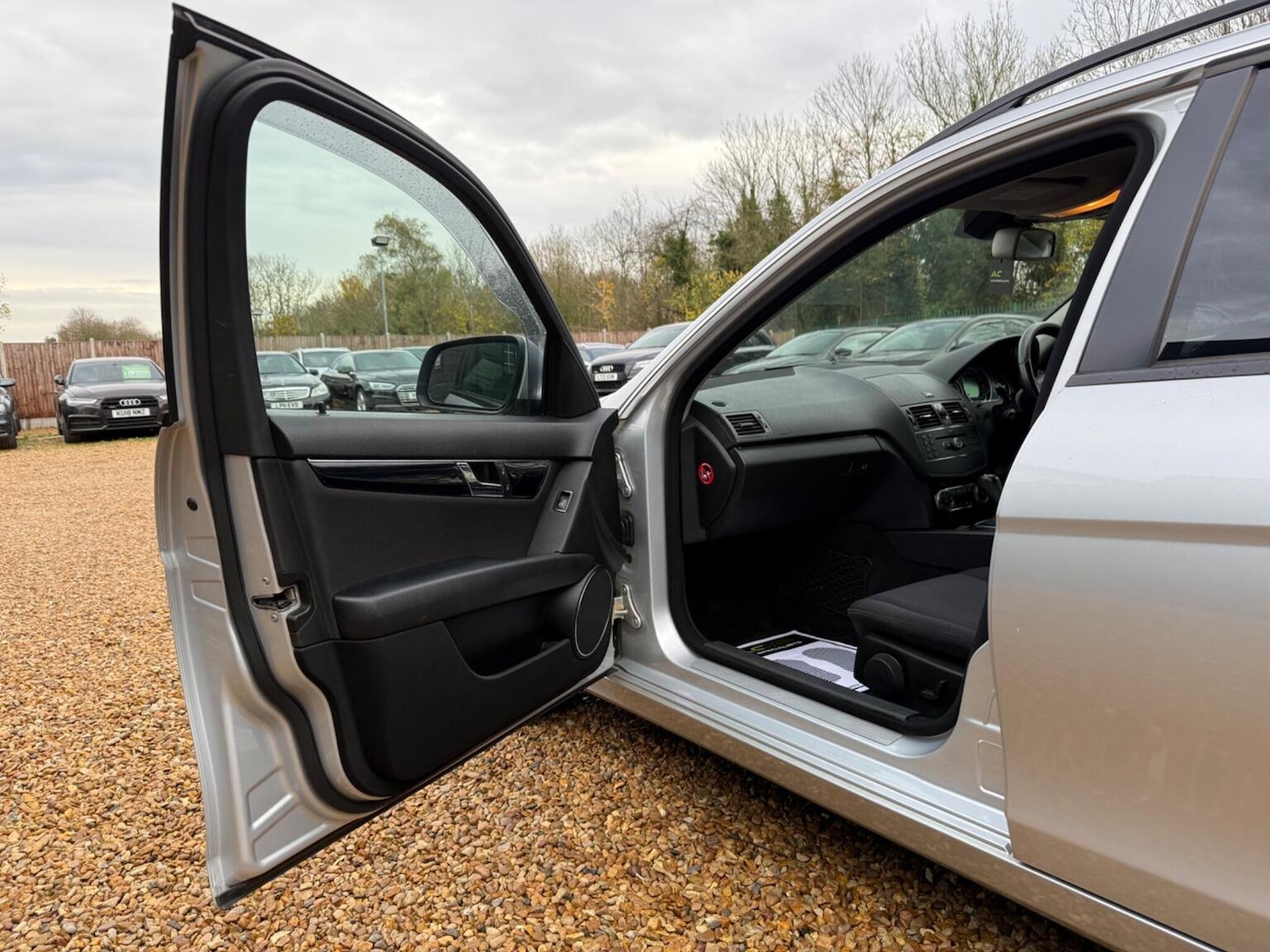 Used Mercedes-Benz C Class 2008 for sale - 76855373: Photo 33