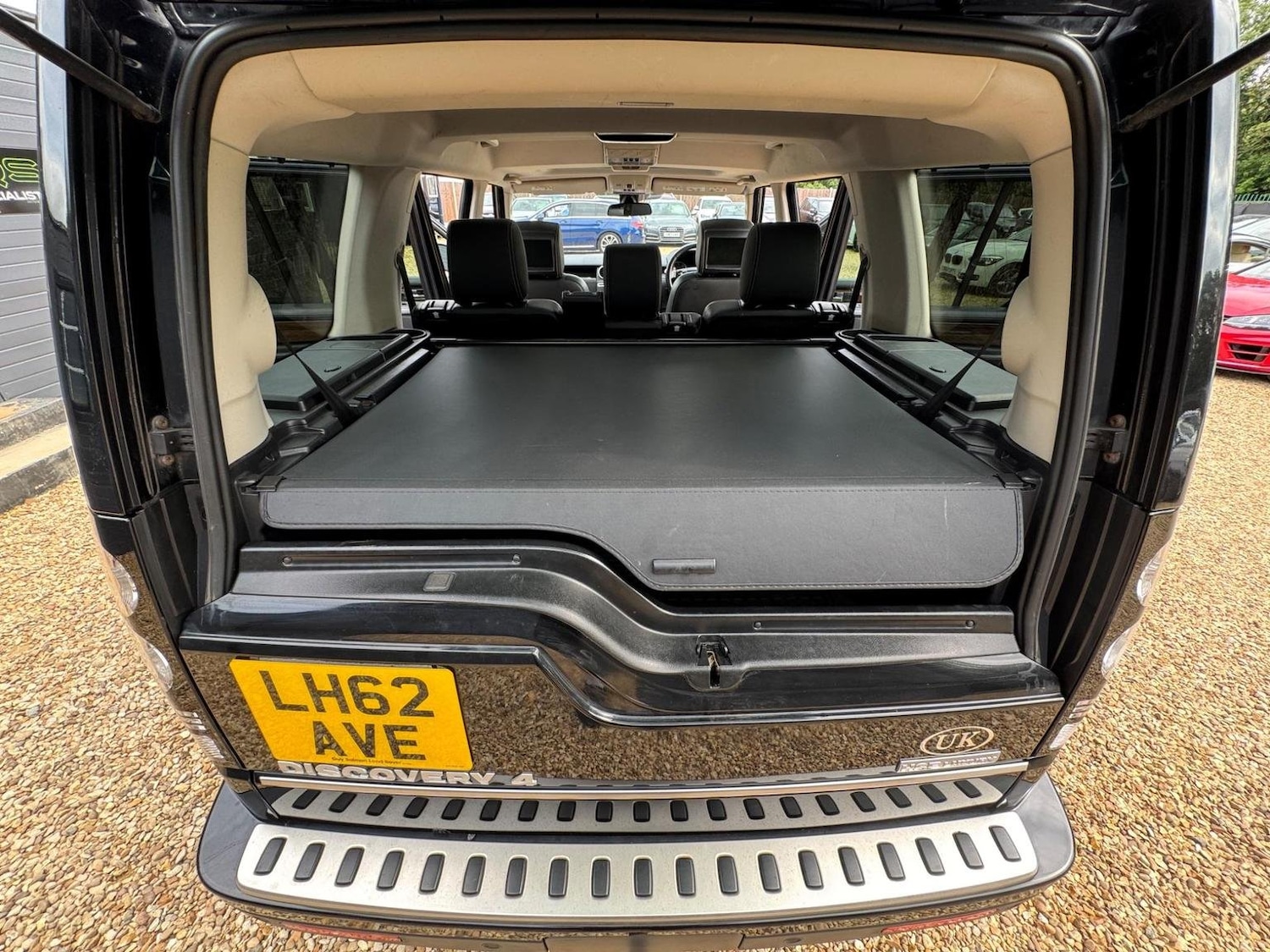 Vehicle 29